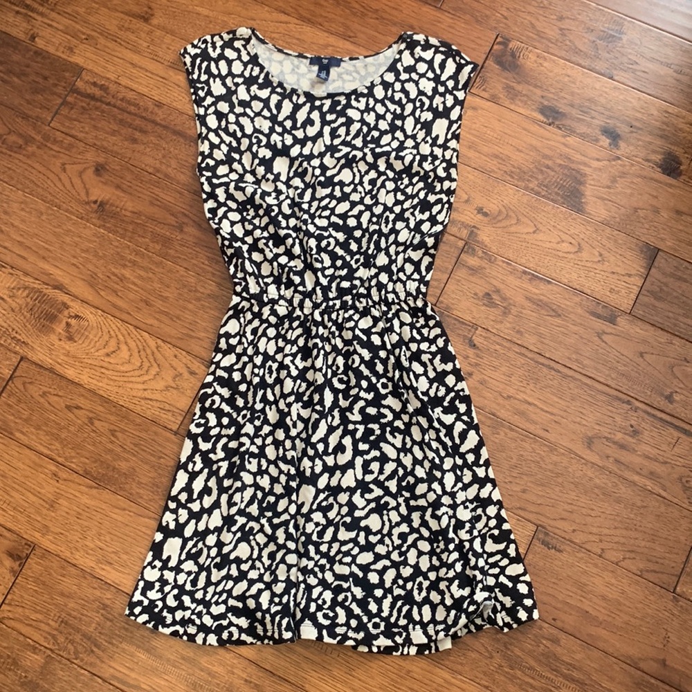 Gap Leopard Print Knit Dress